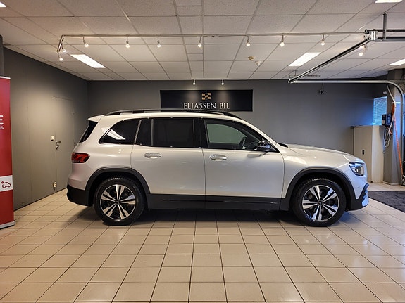 Mercedes-Benz GLB 5 of 5