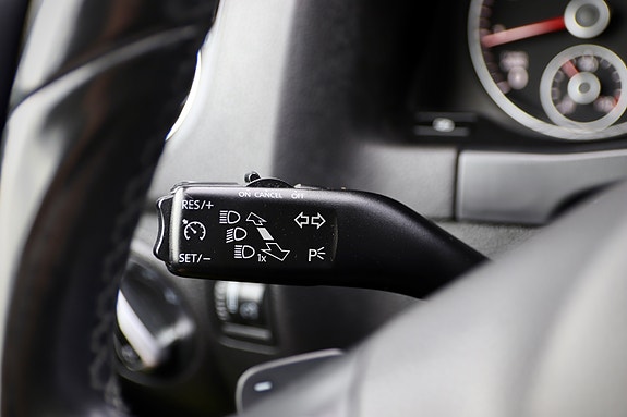 Volkswagen Golf Plus 21 of 30