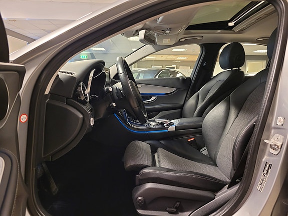 Mercedes-Benz C180 20 of 30