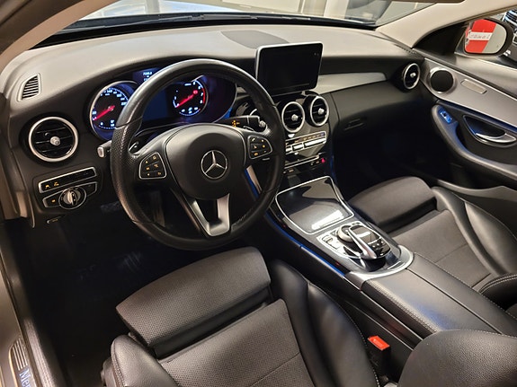 Mercedes-Benz C180 22 of 30