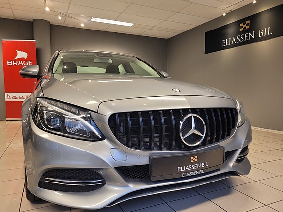 Mercedes-Benz C180 9 of 30