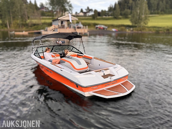 Ski Nautique vannskibåt 200 med registrert Gaupen henger tilpasset båten. 4 of 5