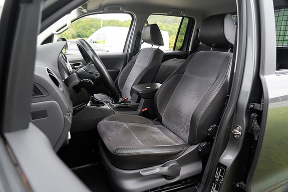 Volkswagen Amarok 13 of 18