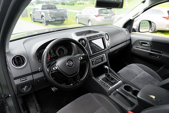 Volkswagen Amarok 12 of 18