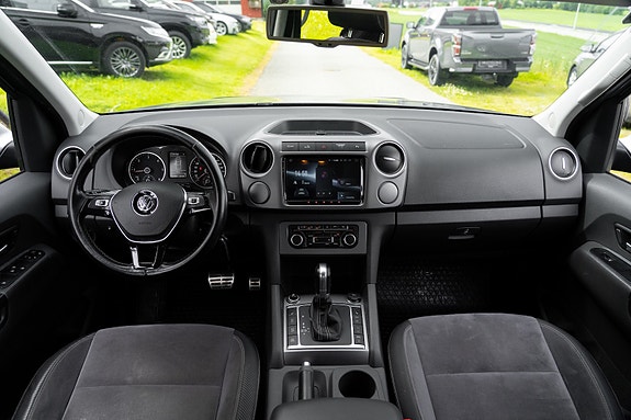 Volkswagen Amarok 11 of 18