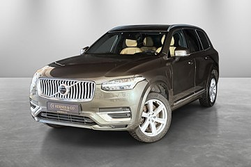Volvo XC90 2 of 5