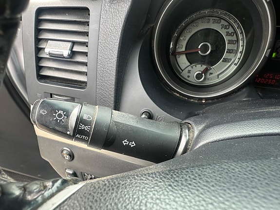 Mitsubishi Pajero 18 of 30