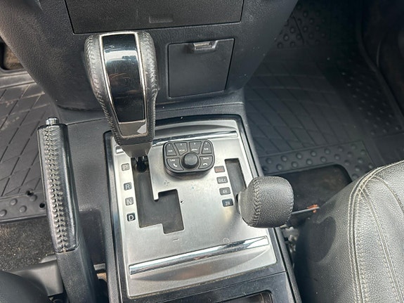 Mitsubishi Pajero 22 of 30
