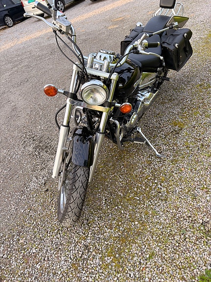 Yamaha XVS 650 Drag Star 3 of 5