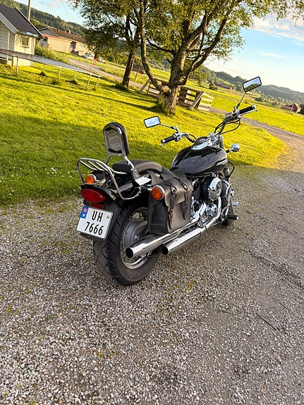 Yamaha XVS 650 Drag Star 4 of 5