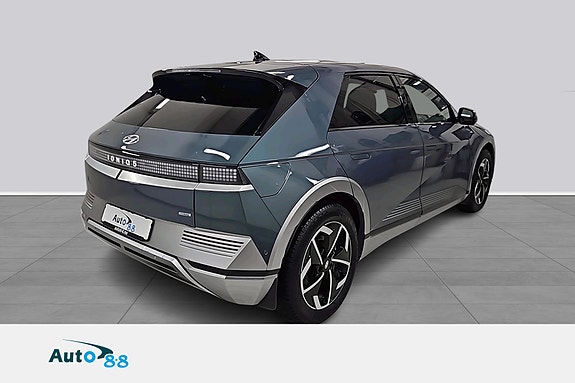 Hyundai Ioniq 5 4 of 5