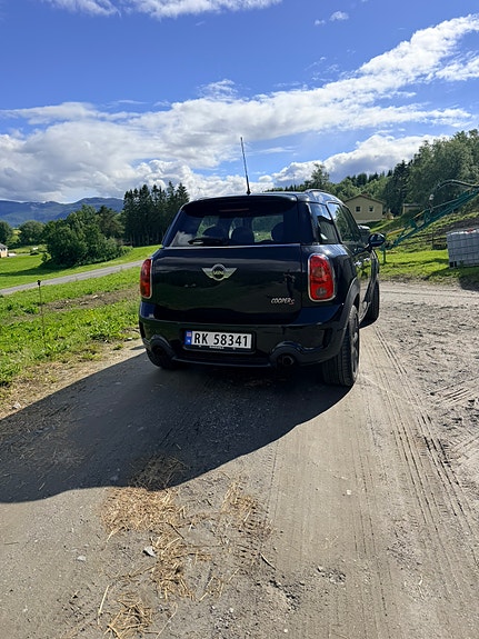 MINI Countryman Cooper S 4 of 5