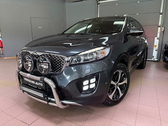 Kia Sorento 3 of 5