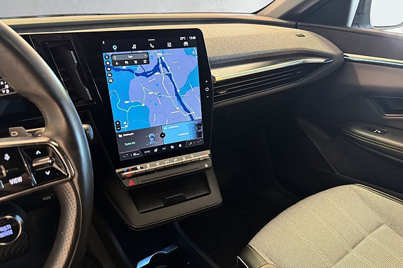 Hovedskjerm med google built-in og apple carplay/Android Auto