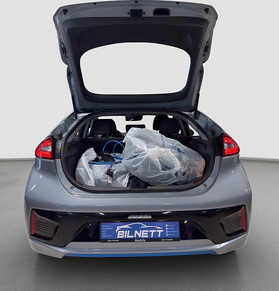 Hyundai IONIQ 6 of 30