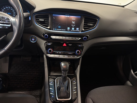 Hyundai IONIQ 23 of 30