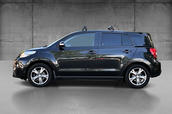 Toyota Urban Cruiser 4 of 5
