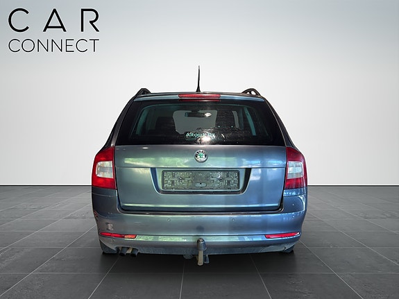 Skoda Octavia 3 of 11
