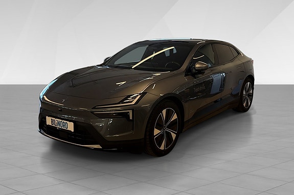 Polestar 4 3 of 5