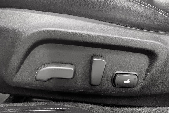 Subaru Outback 8 of 16