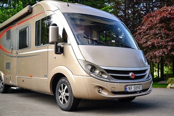 Bürstner Aviano i875 2 of 30