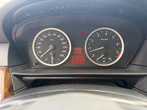BMW 525Xi 12 of 12