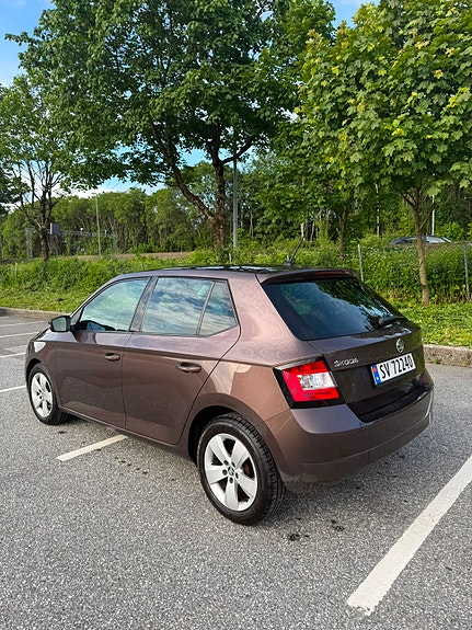 Skoda Fabia 4 of 21