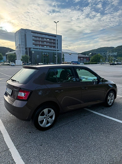 Skoda Fabia 5 of 21