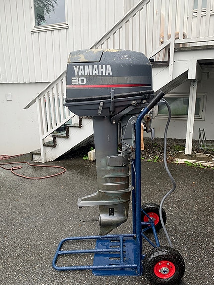 Yamaha 30 hk (lang stamme, kontrollboks/slange/bensintank) 2 of 5