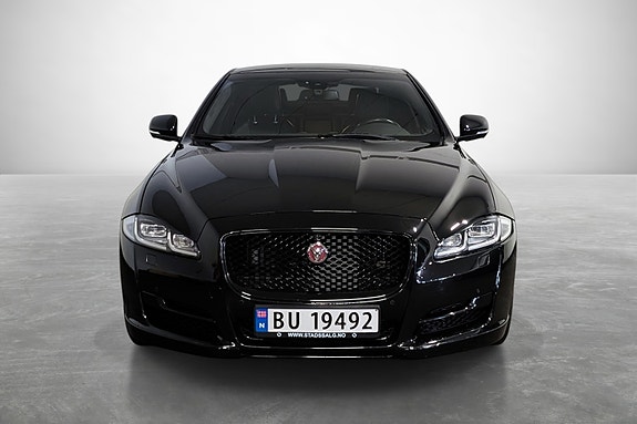 Jaguar XJ 3 of 26
