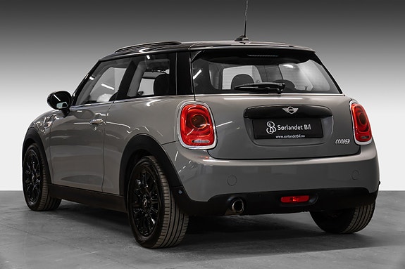 MINI Cooper 4 of 5