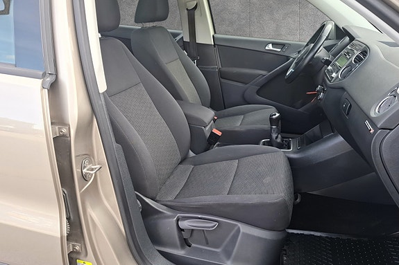 Volkswagen Tiguan 15 of 28