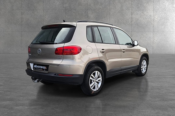 Volkswagen Tiguan 3 of 28