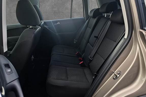 Volkswagen Tiguan 14 of 28