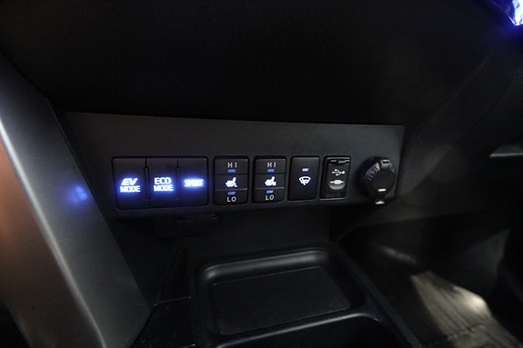 Toyota RAV4 21 of 30