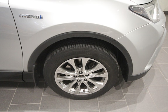 Toyota RAV4 9 of 30