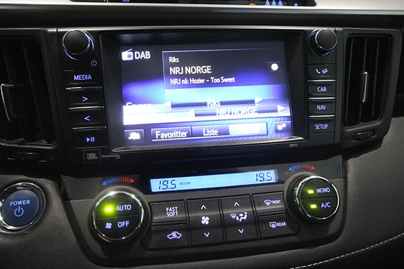 Toyota RAV4 23 of 30