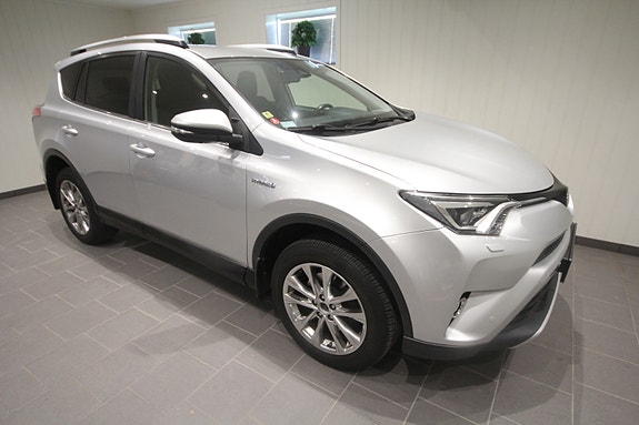 Toyota RAV4 5 of 30