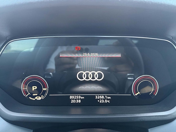 Audi e-tron GT 22 of 30