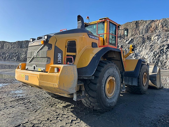 Volvo L260H 6 of 30
