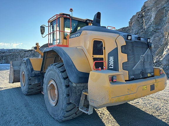 Volvo L260H 25 of 30