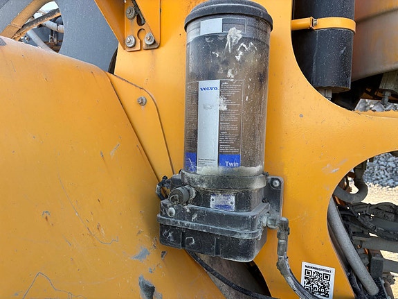 Volvo L260H 30 of 30
