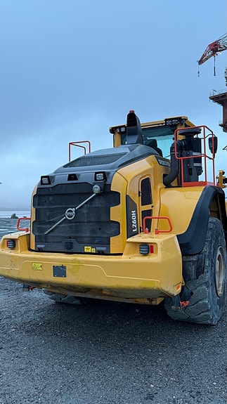 Volvo L260H 5 of 5