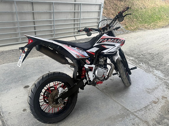 Yamaha WR 125 X 5 of 5