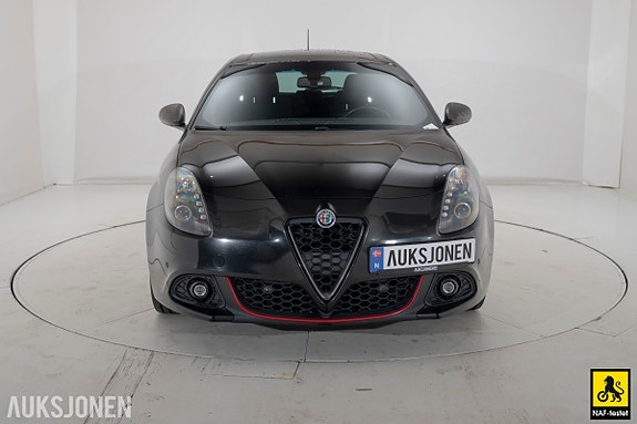 Alfa Romeo Giulietta 2 of 5