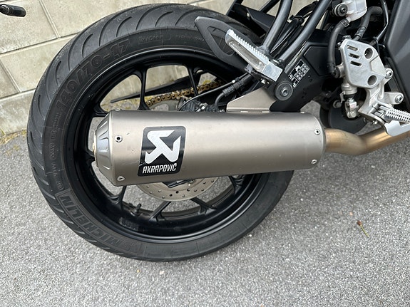 Yamaha XSR 125 4 of 5