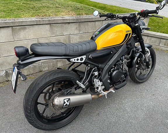 Yamaha XSR 125 3 of 5