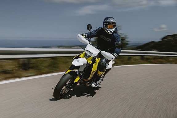 Husqvarna 701 Supermoto FACELIFT/NYHET - 3,99% rentekampanje 13 of 30