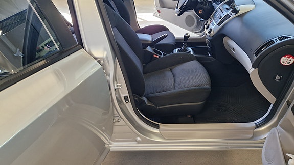 Kia Ceed 4 of 5