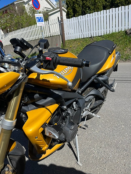 Triumph Street Triple 675 R 3 of 5